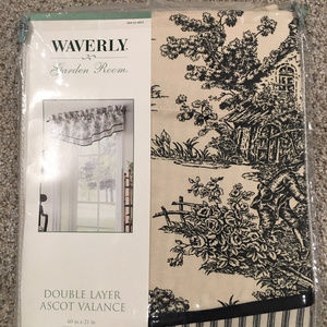 Pair of Waverly Valences